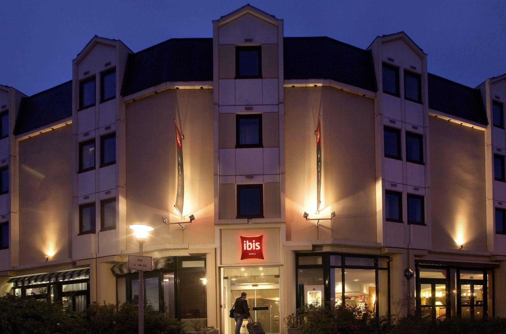 B&B Hotel Le Mans Centre Cathedrale Exterior photo